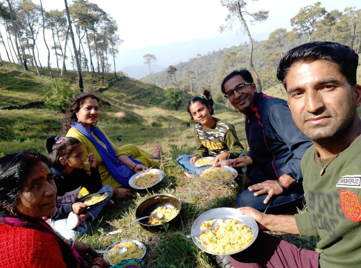 Shree Home Stay Dwarahat Екстериор снимка